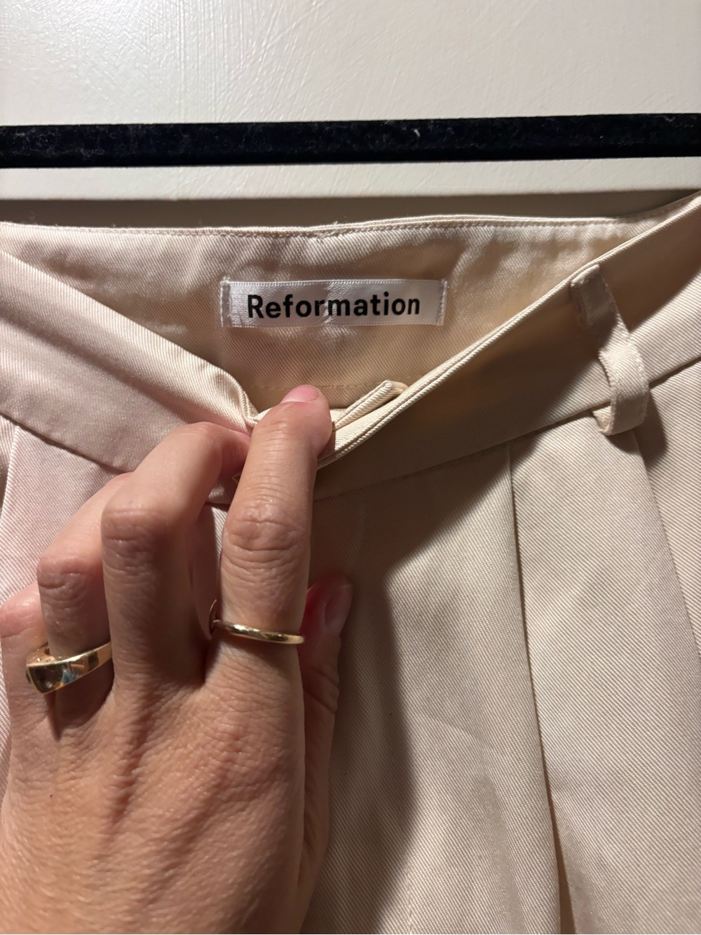 Reformation Mason Pant, size 2, oyster, like new - Picture 9 of 12